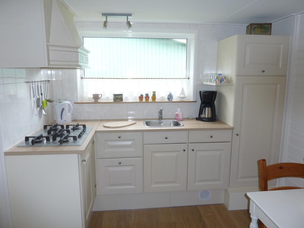 B&B It Lytshus Earnewâld Zimmer foto